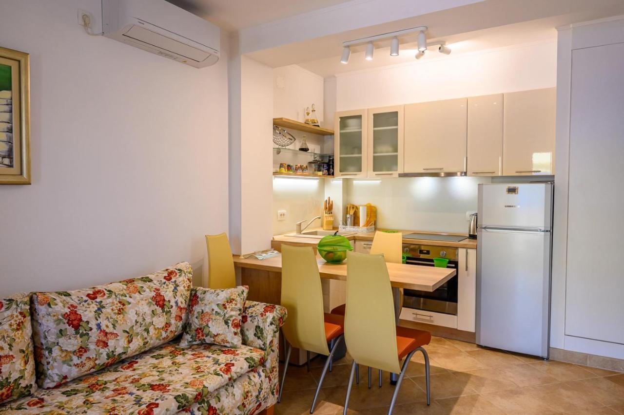 Apartment Jadranka With Sea View In Rogotin Экстерьер фото