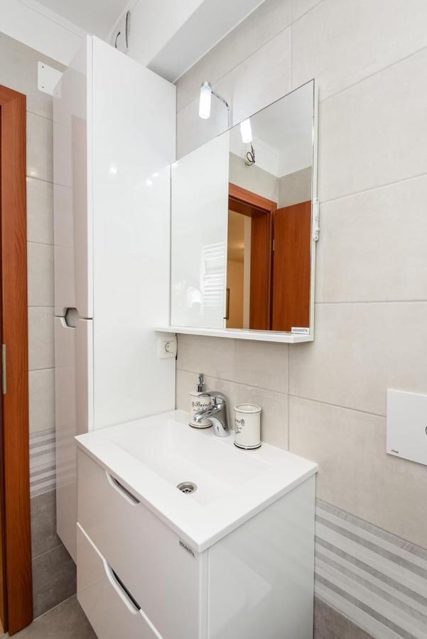 Apartment Jadranka With Sea View In Rogotin Экстерьер фото