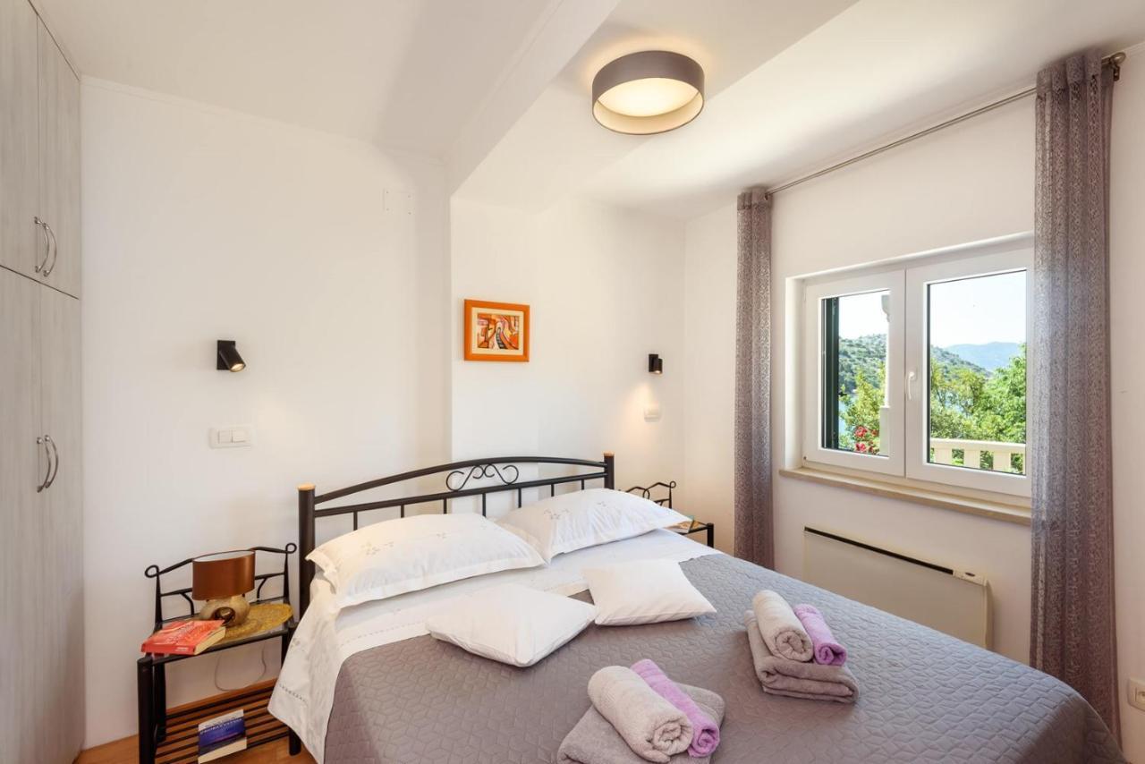 Apartment Jadranka With Sea View In Rogotin Экстерьер фото