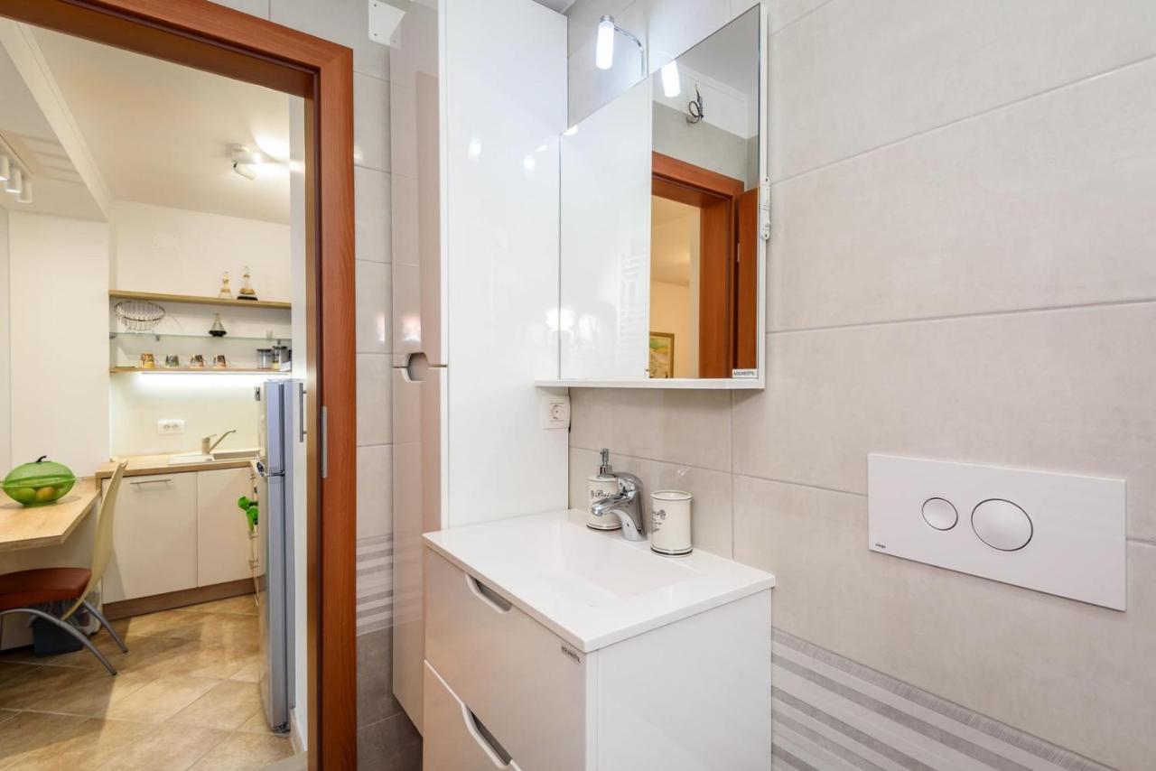 Apartment Jadranka With Sea View In Rogotin Экстерьер фото