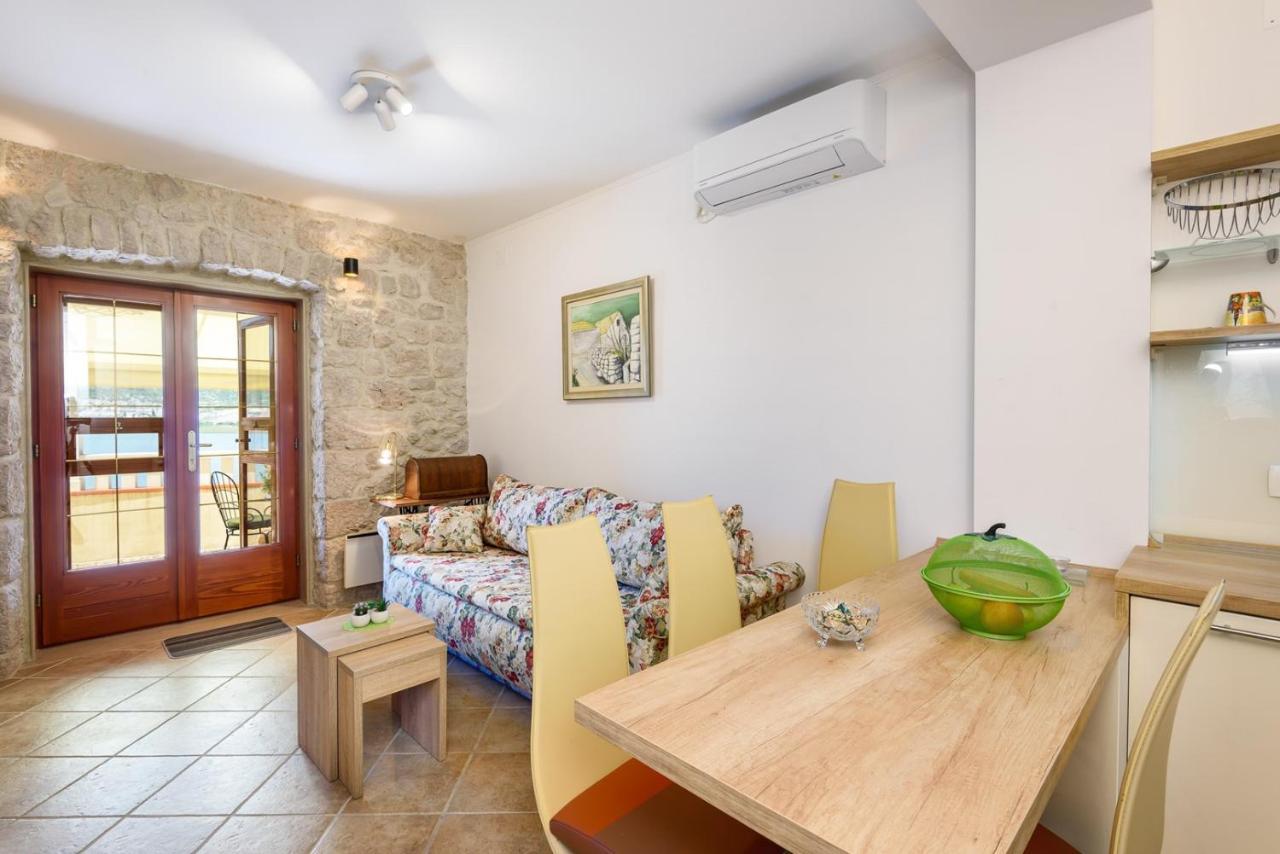Apartment Jadranka With Sea View In Rogotin Экстерьер фото
